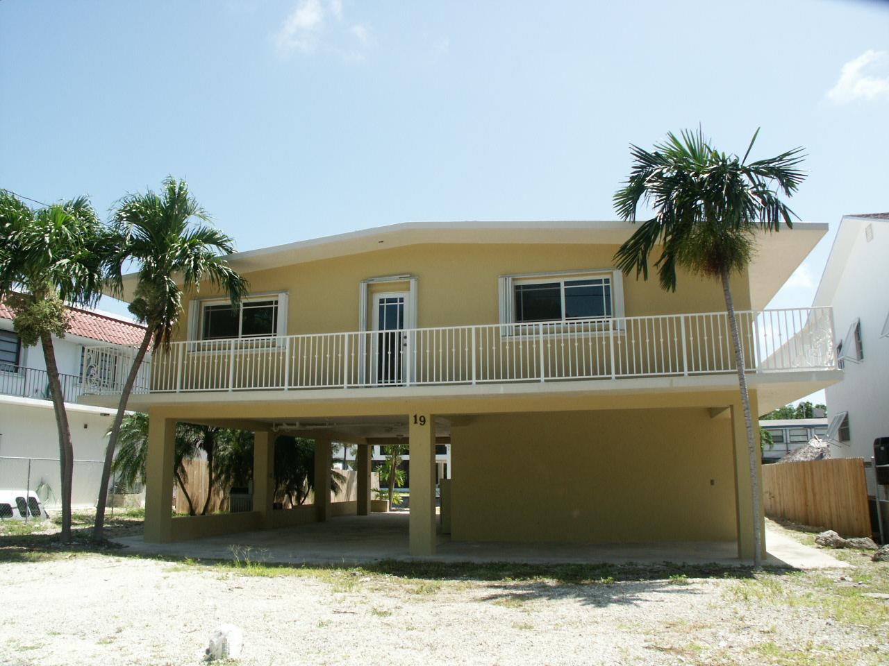 19 Coco Plum Road South Key Largo, FL 33037 - Photo 3 of 17 Front
