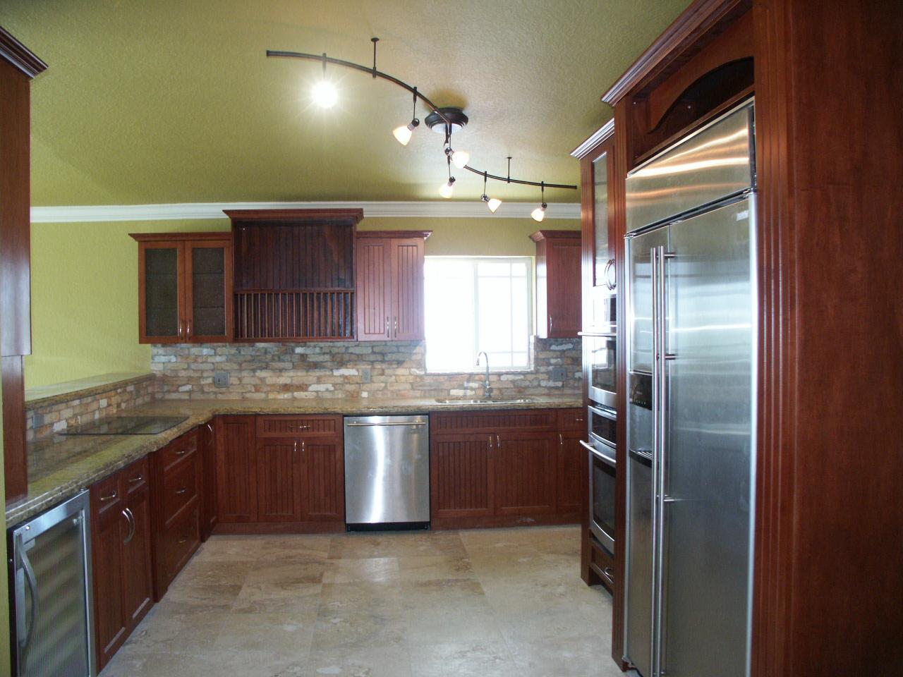 19 Coco Plum Road South Key Largo, FL 33037 - Photo 5 of 17 Kichen