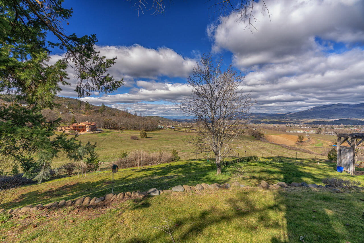 7685 Adams Road Talent, OR 97540 - Photo 62 of 69 7685 Adams (15 of 37)-Edit