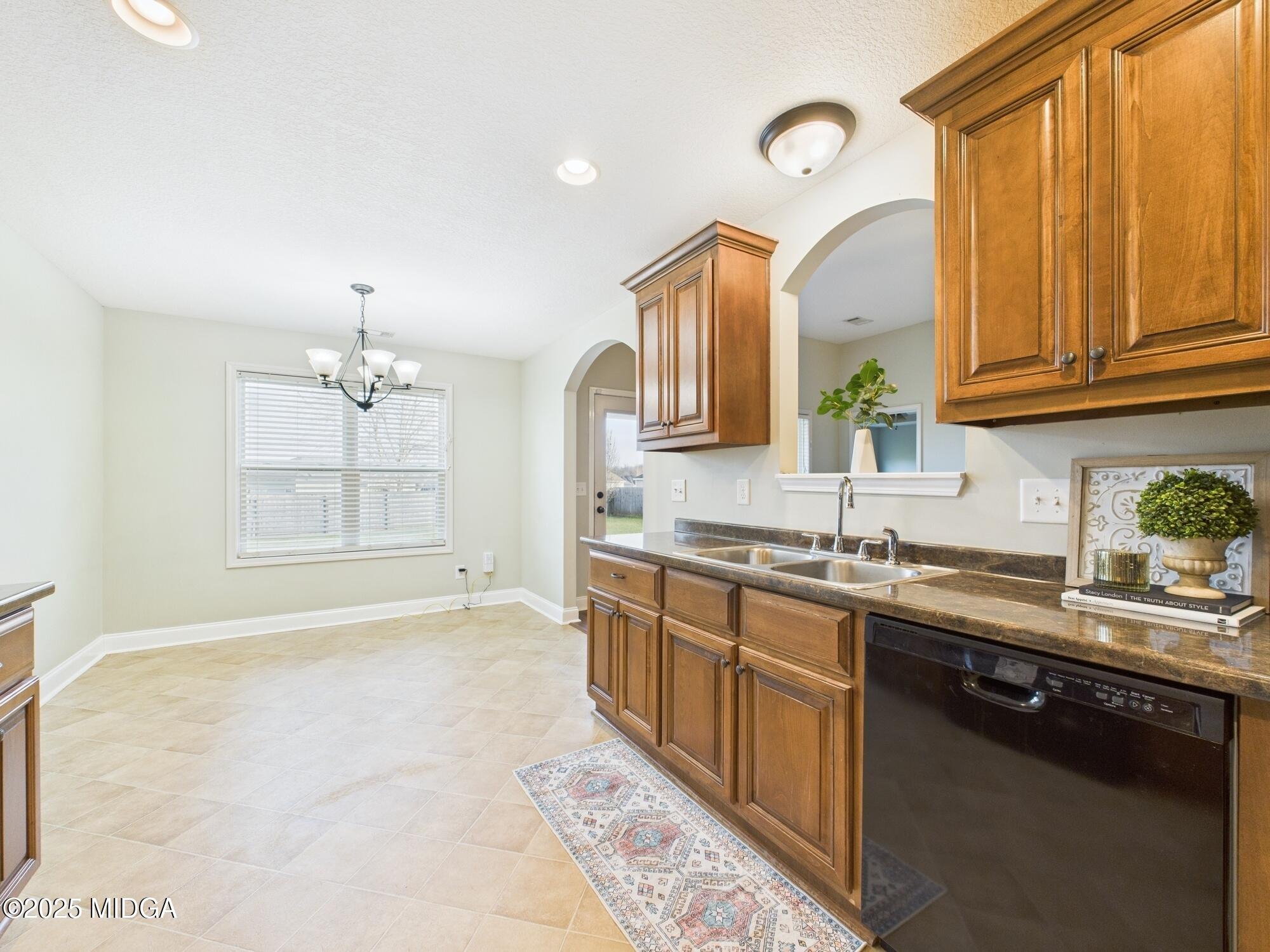 219 Haven Way Perry, GA 31069 - Photo 15 of 38 CAM03843G0-PR0049-STILL027