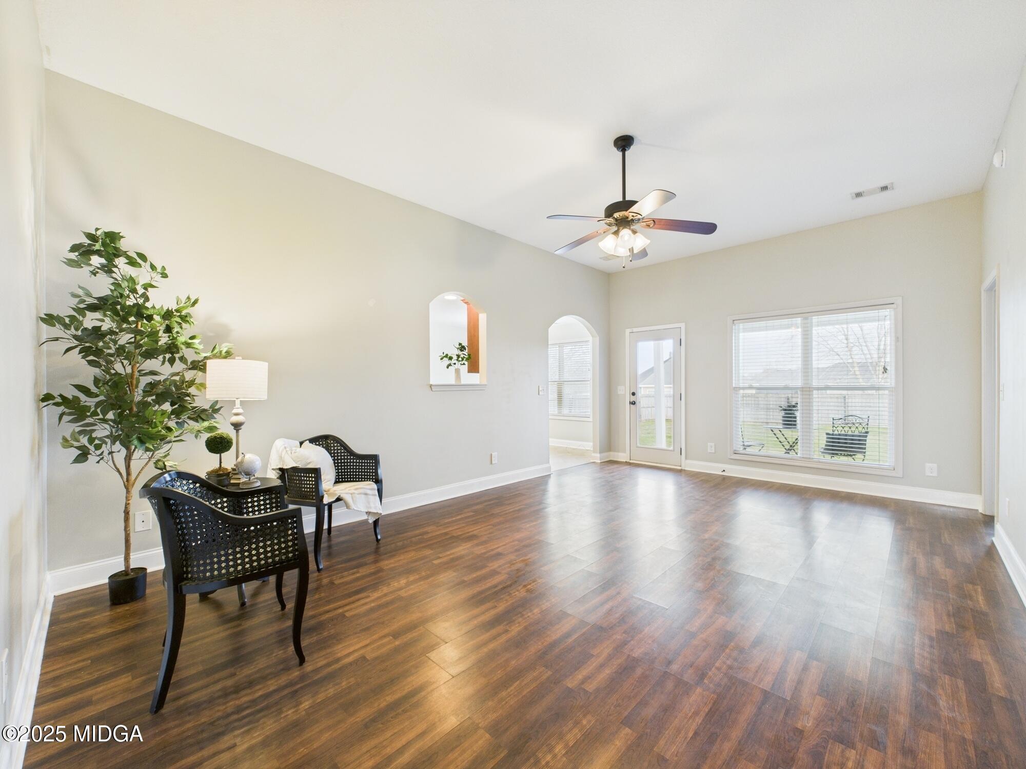 219 Haven Way Perry, GA 31069 - Photo 6 of 38 CAM03843G0-PR0049-STILL028