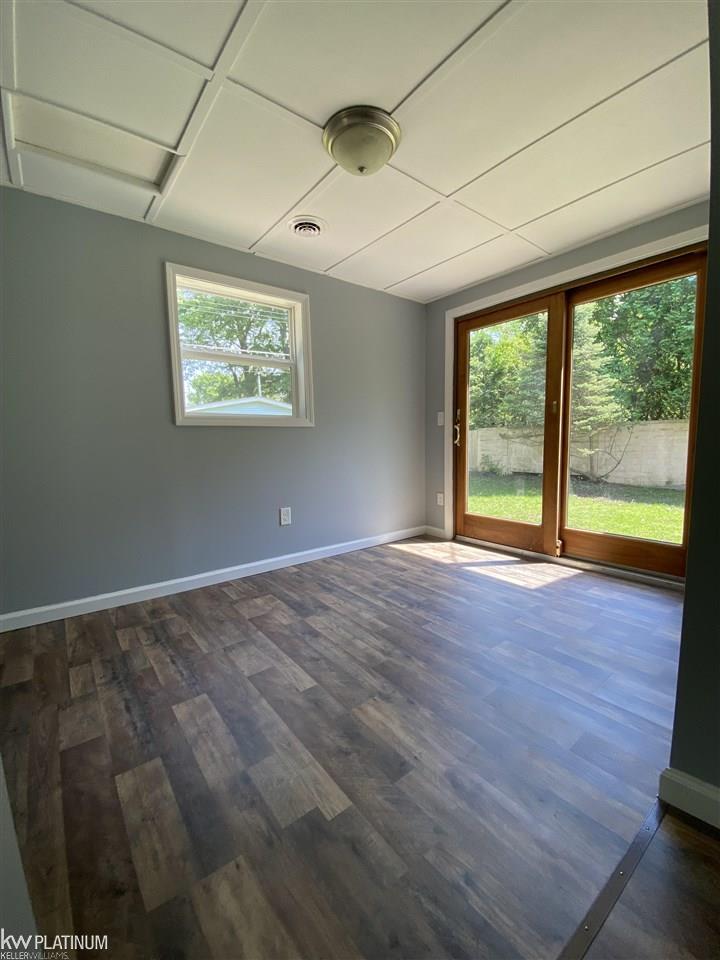 4937 Taft Road Algonac, MI 48001 - Photo 8 of 29 50076552-7.JPG