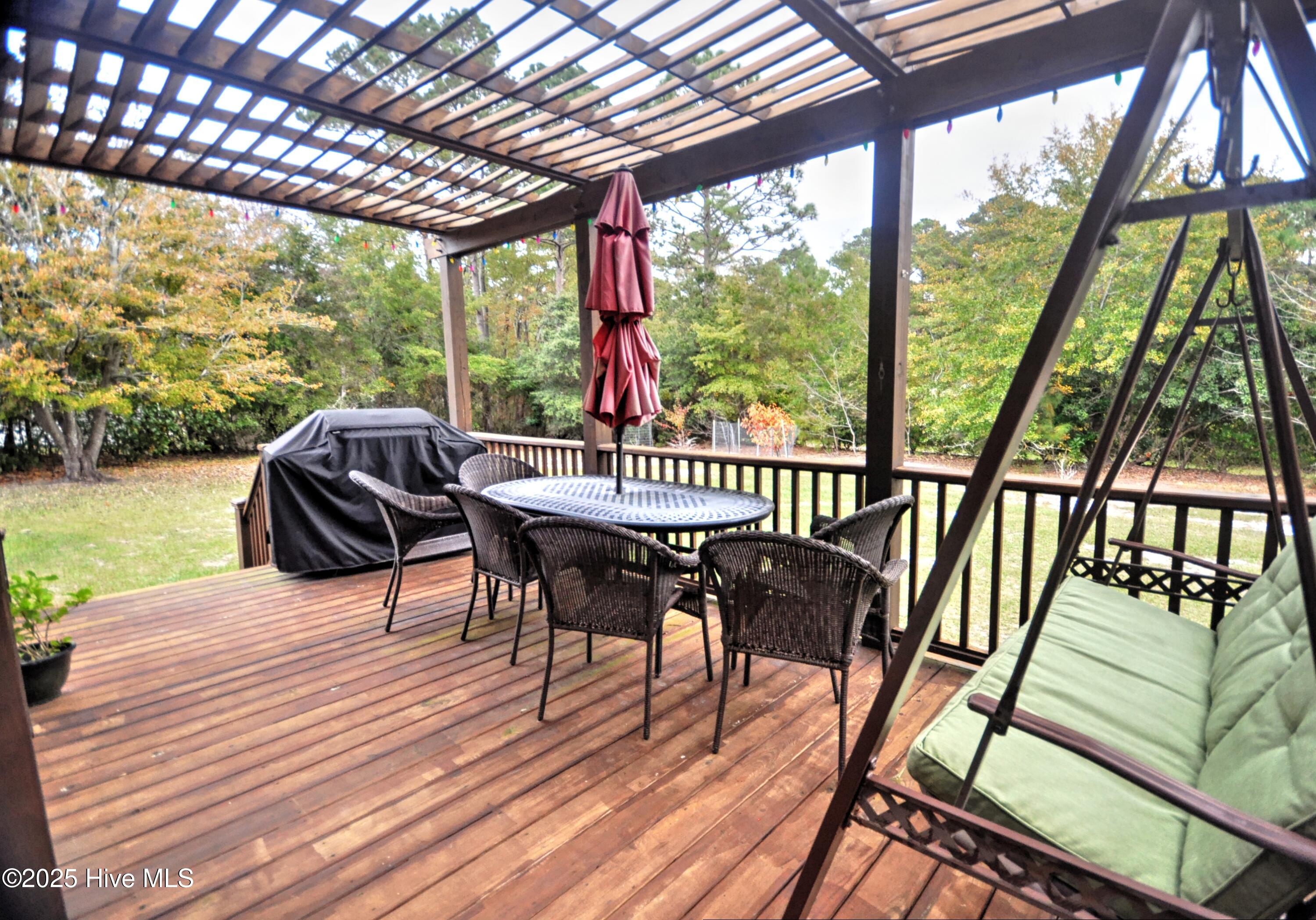 10 Queens Grant Circle Southwest Shallotte, NC 28470 - Photo 26 of 52 Deck