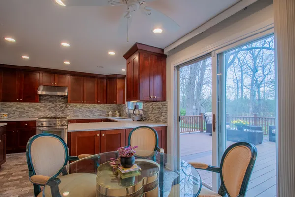$870,000 | 371 Red Oak Lane, Highland Park, IL 60035