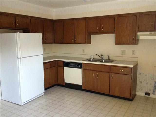 718 Kent Road Nashville, TN 37214 - Photo 4 of 10 Kitchen