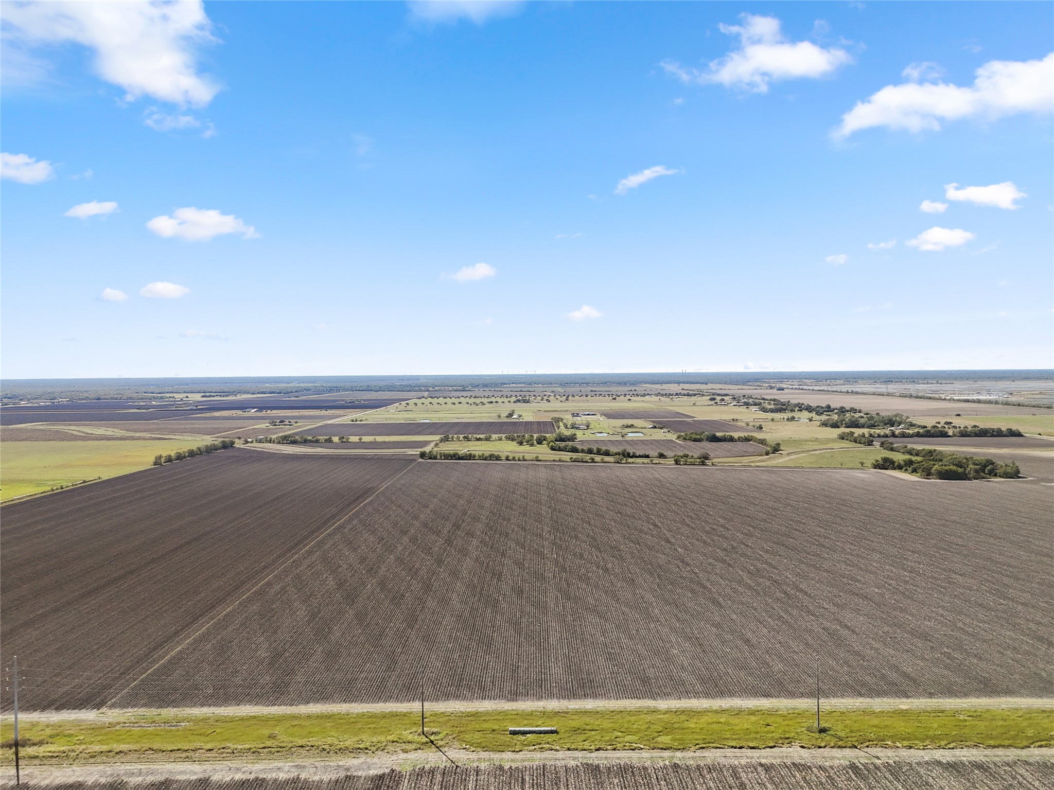 14609 Vrlla Road Guy, TX 77444 - Photo 16 of 23 a view of an ocean and beach
