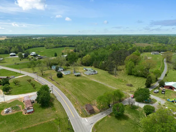 $694,999 | 781 Ardmore Highway, Taft, TN 38488