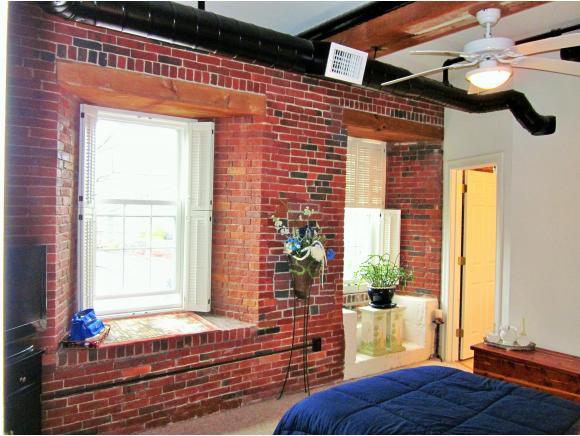 6 Bay Road, Unit 7 Newmarket, NH 03857 - Photo 13 of 21