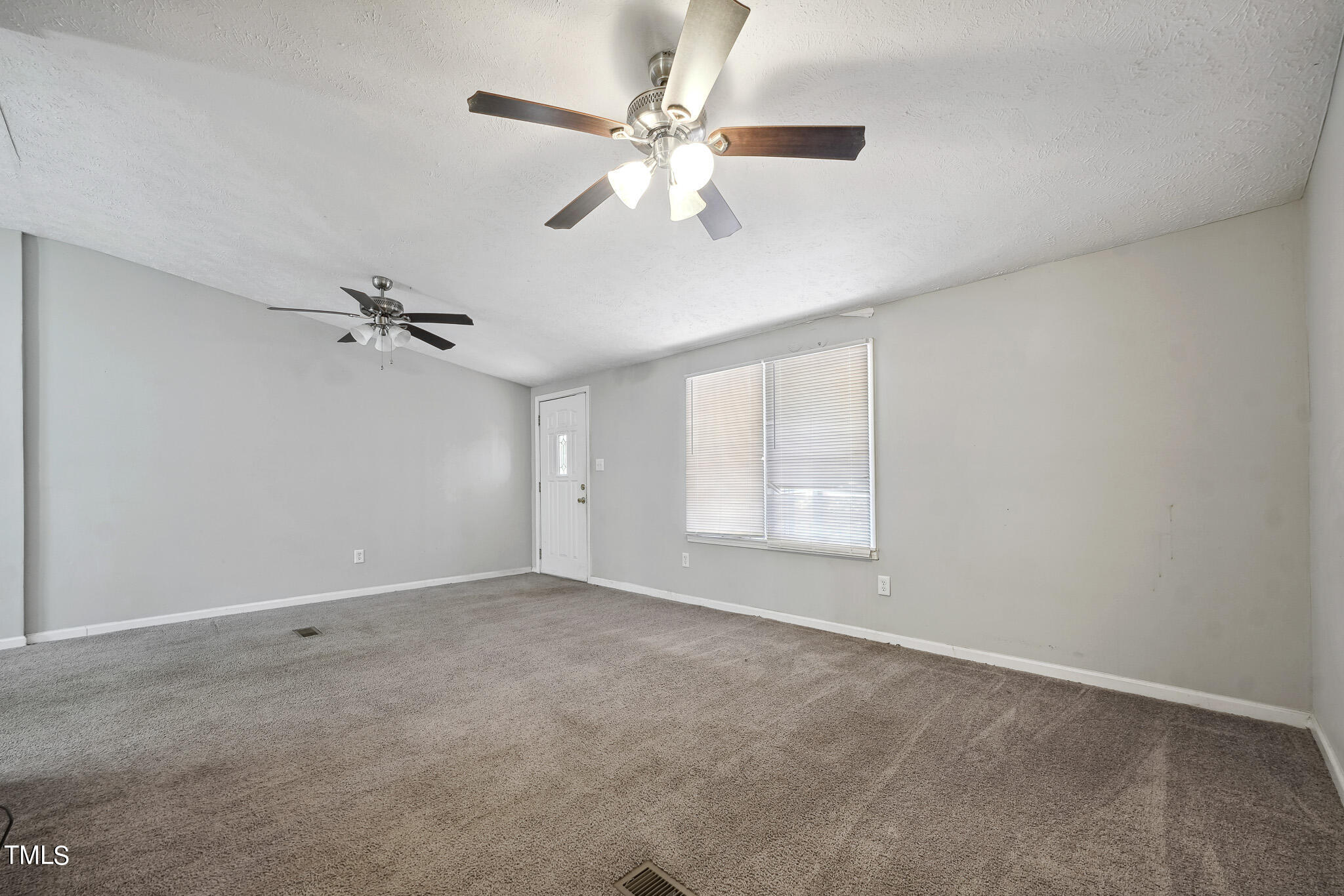 95 Martin Road St. Pauls, NC 28384 - Photo 4 of 25 _DSC9046
