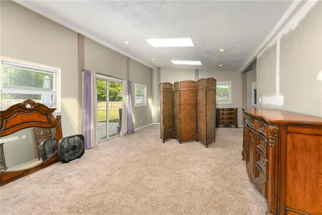 $324,900 | 701 Southwest Ward Road, Lee's Summit, MO 64081