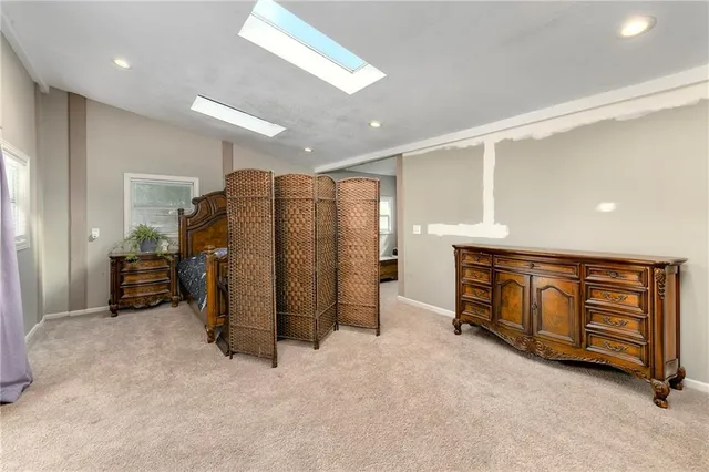 $324,900 | 701 Southwest Ward Road, Lee's Summit, MO 64081