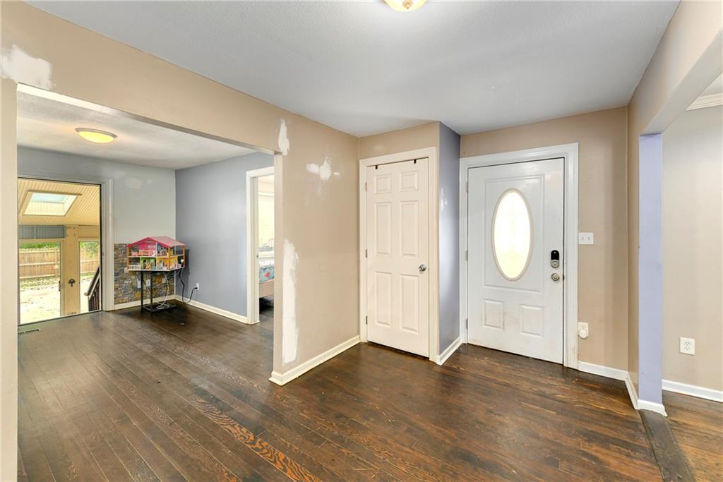 701 Southwest Ward Road Lee's Summit, MO 64081 - Photo 6 of 40