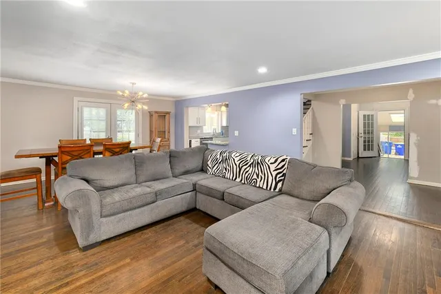 $324,900 | 701 Southwest Ward Road, Lee's Summit, MO 64081