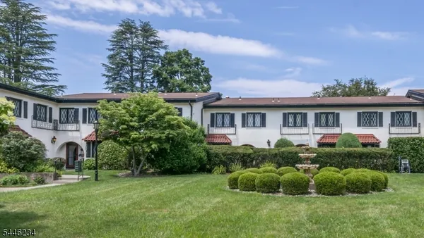 $575,000 | 2 Dorado Drive, Unit 2K, Morristown, NJ 07960