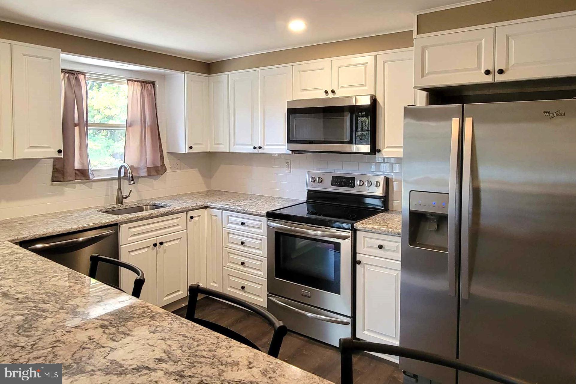 690 Bender Drive Aston, PA 19014 - Photo 14 of 45 Kitchen