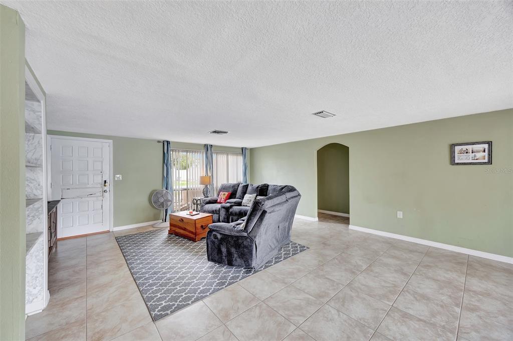 7314 Parrot Drive Port Richey, FL 34668 - Photo 4 of 32 Gallery Image 4
