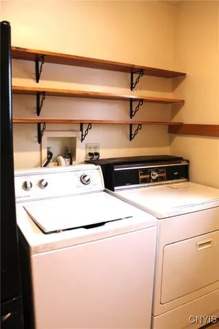 $229,900 | 207 Wright Avenue, Salina, NY 13211