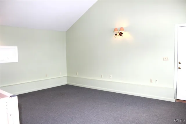 $229,900 | 207 Wright Avenue, Salina, NY 13211