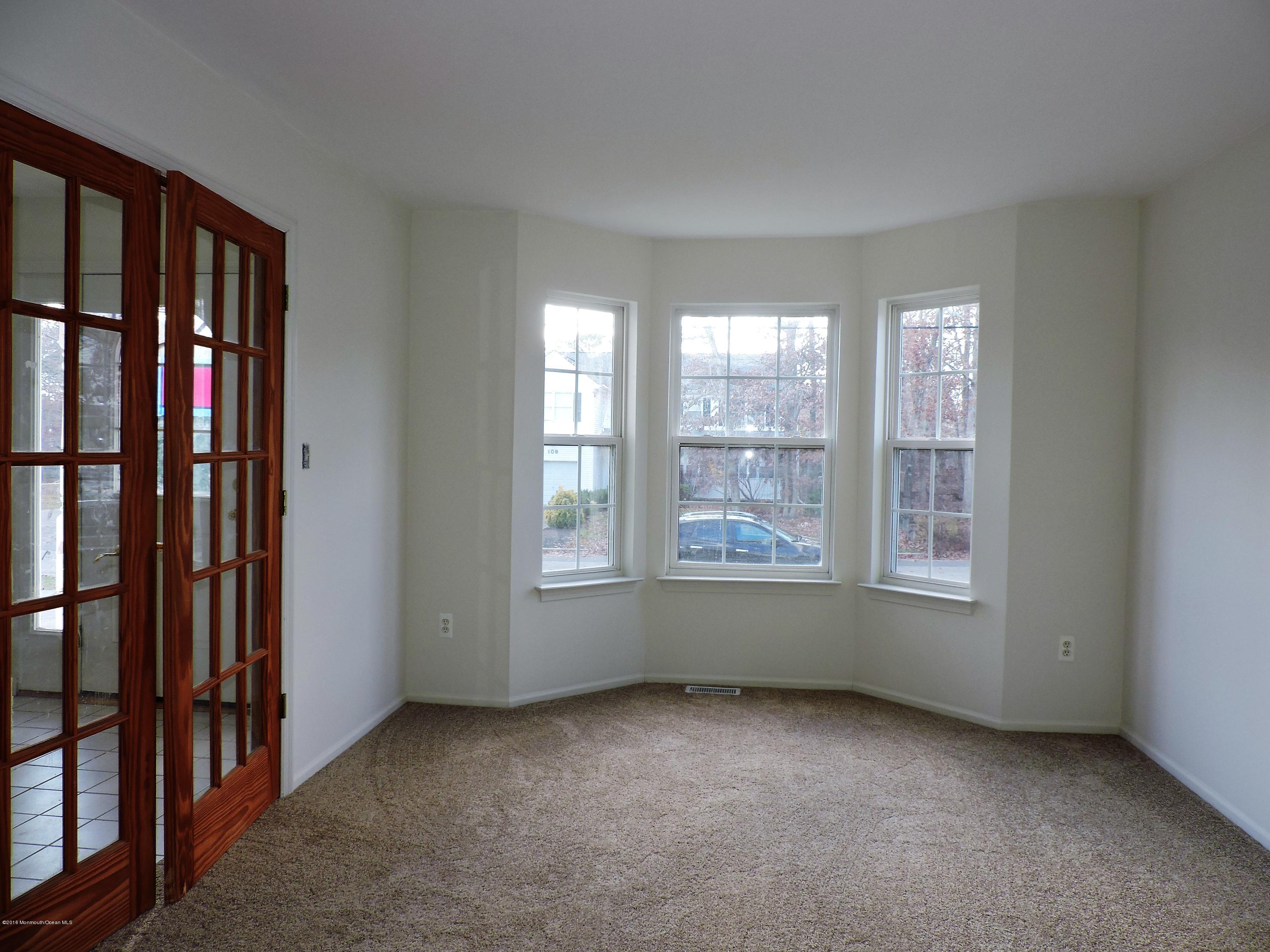 108 Gunwale Road Manahawkin, NJ 08050 - Photo 3 of 26 DSCN2936