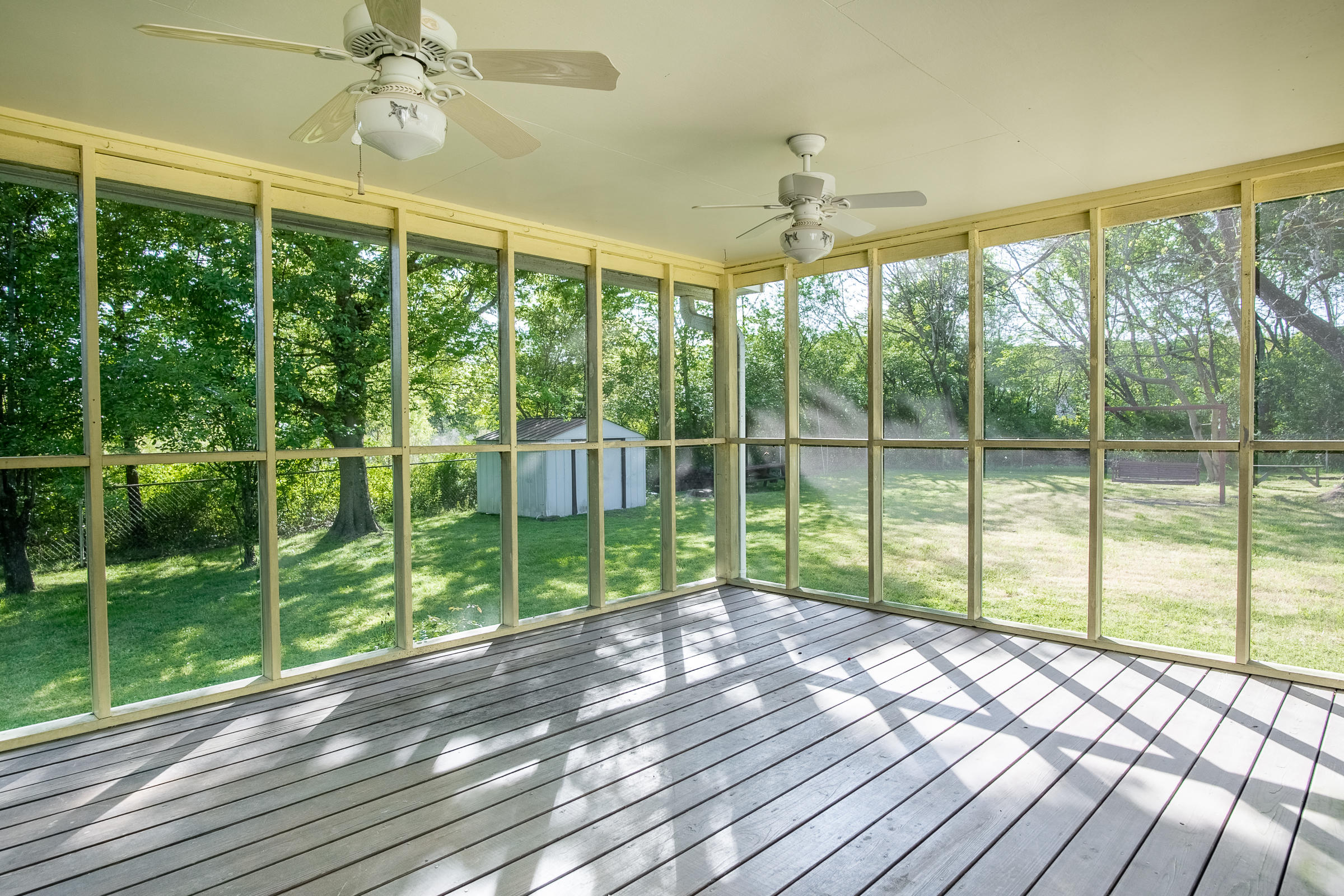 7519 Middle Valley Road Hixson, TN 37343 - Photo 17 of 29 Screened Porch