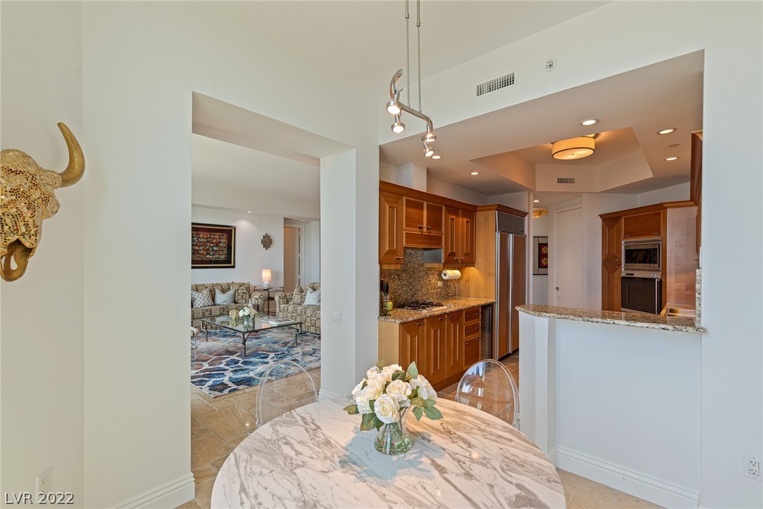 2777 Paradise Road, Unit 2904 Las Vegas, NV 89109 - Photo 17 of 50