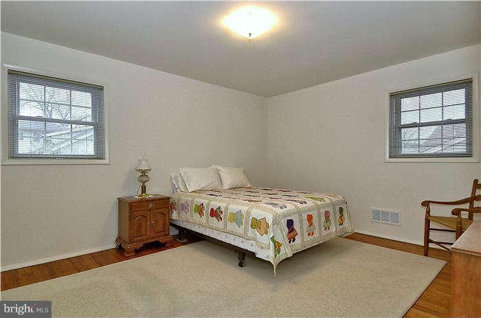 5916 Greentree Road Bethesda, MD 20817 - Photo 14 of 26 Bedroom (Master)