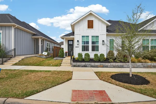 $3,900 | 3944 Grayson Lane, Frisco, TX 75033