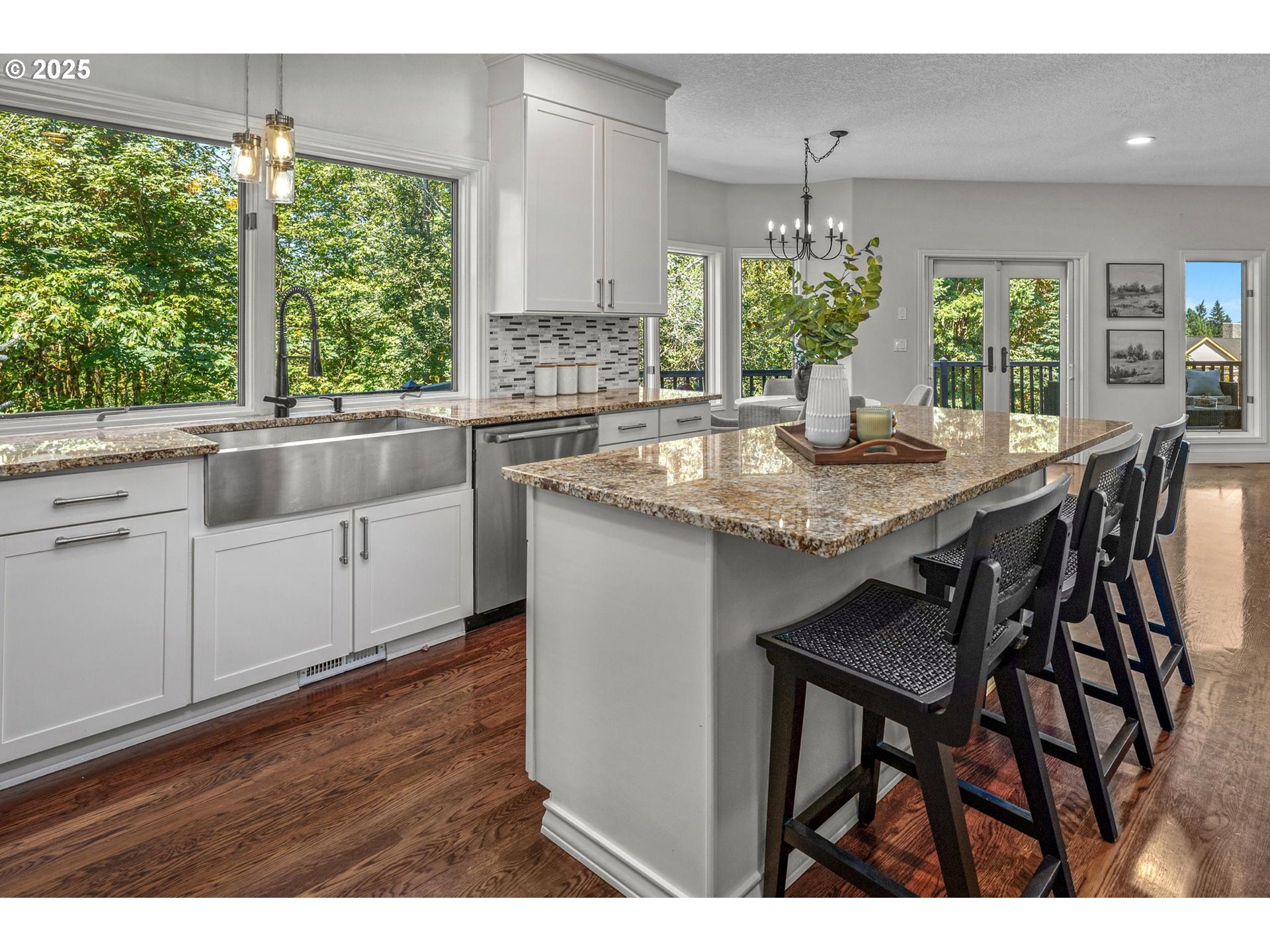 13441 Southwest Mountain Ridge Court Portland, OR 97224 - Photo 13 of 48 Gallery Image 13