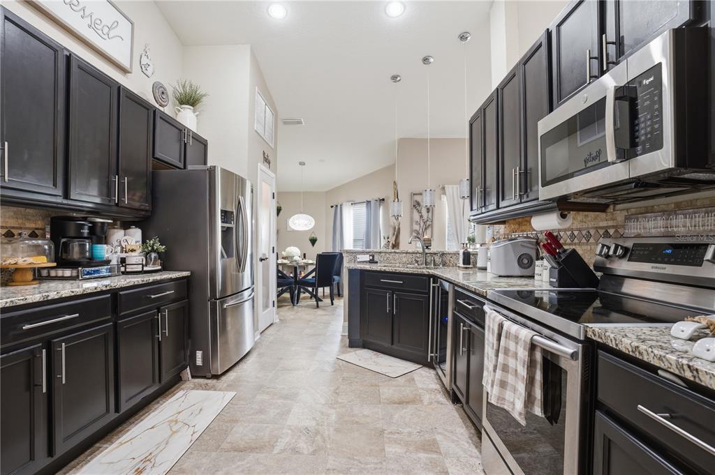 4937 Southwest 98th Place Ocala, FL 34476 - Photo 8 of 28