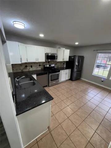 $2,000 | 4823 Heritage Plains Drive, Friendswood, TX 77546