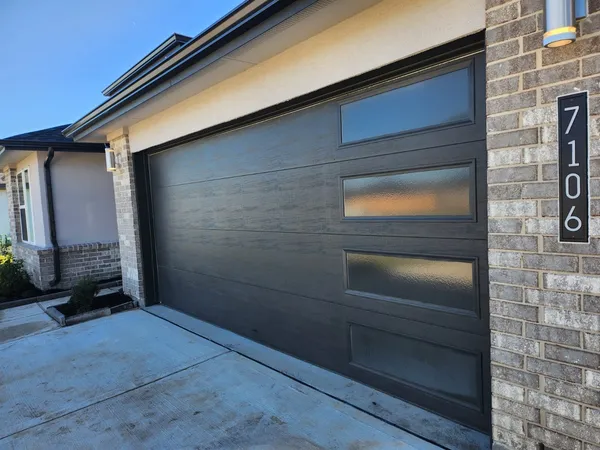 $2,500 | 7106 Marina Hts Way, Richmond, TX 77469