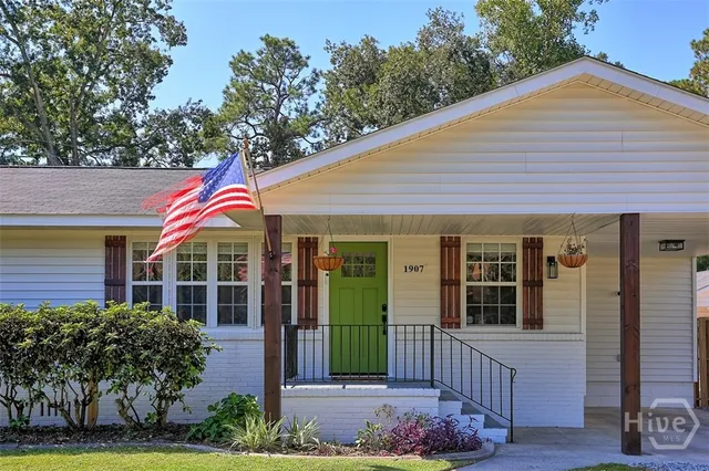 $409,900 | 1907 East 64th Street, Savannah, GA 31404