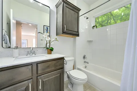 $2,995 | 4707 Rosedale Avenue, Unit B, Austin, TX 78756