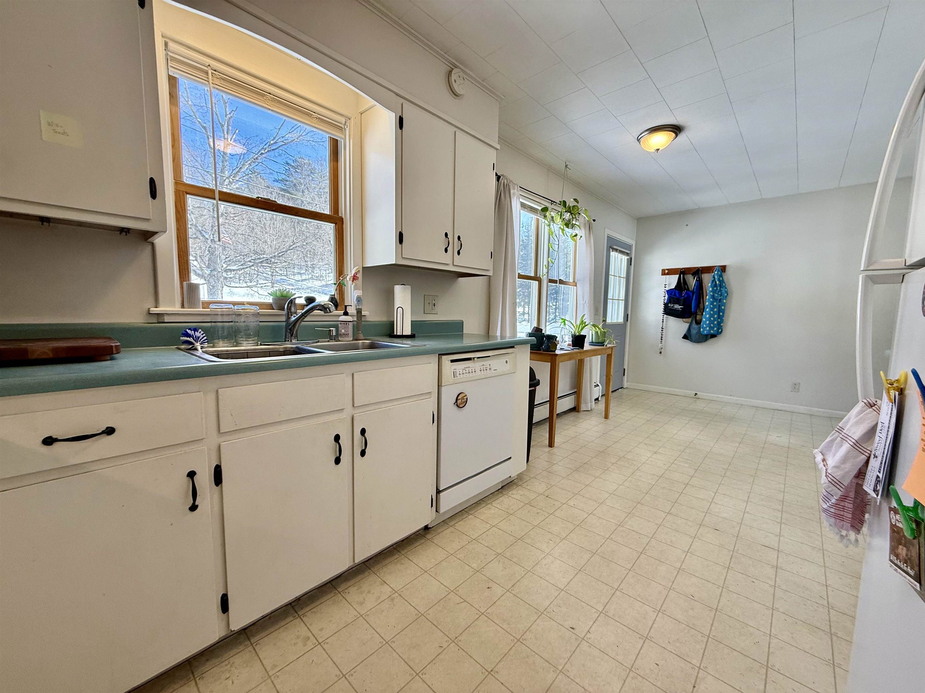 18 Central Street Sunapee, NH 03782 - Photo 5 of 24