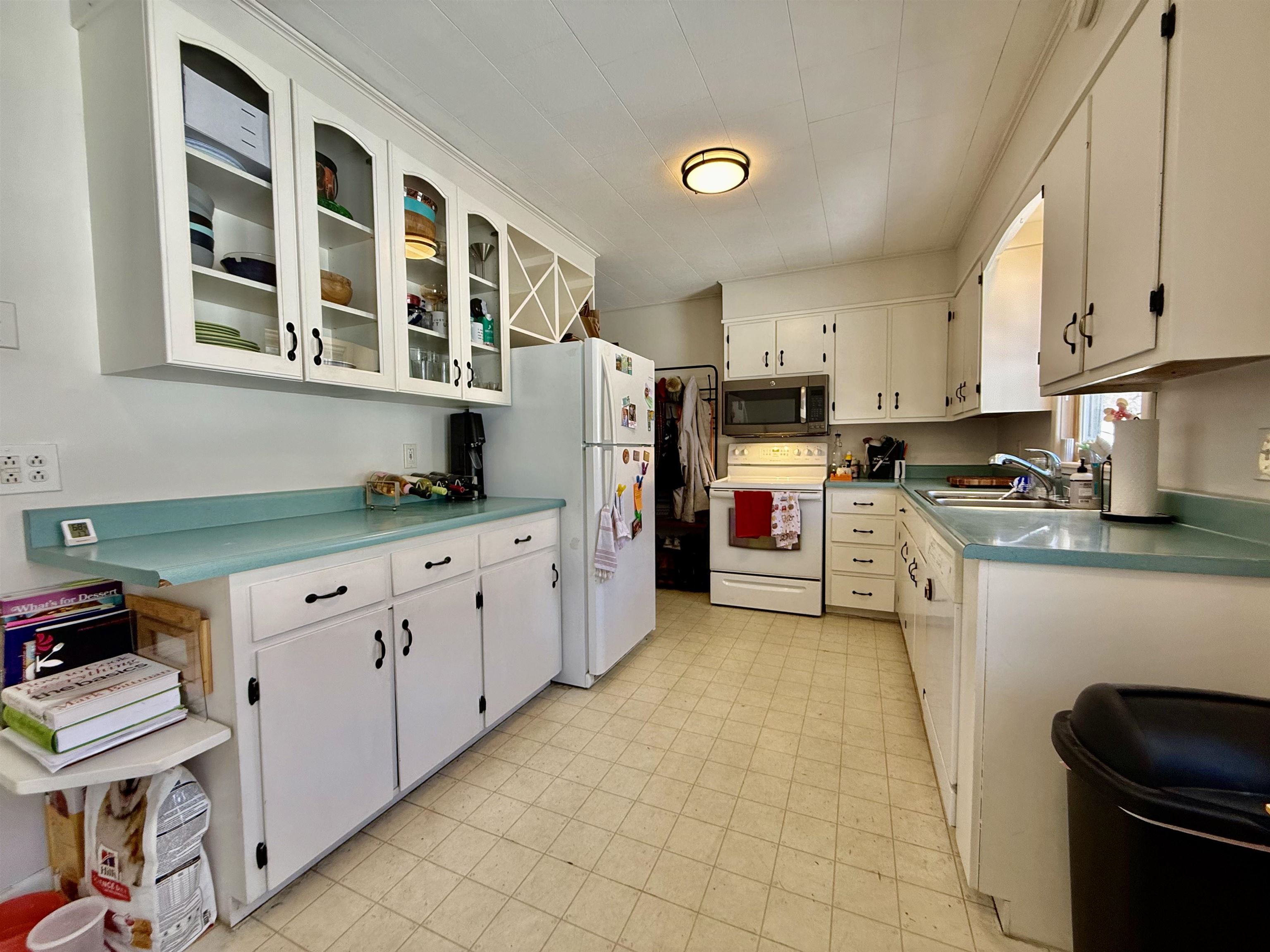 18 Central Street Sunapee, NH 03782 - Photo 8 of 24