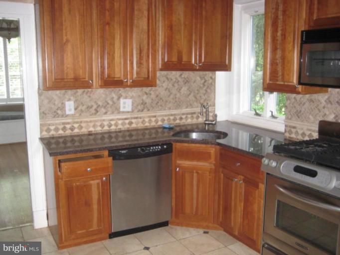 309 Wendover Road Baltimore, MD 21212 - Photo 13 of 23 Kitchen
