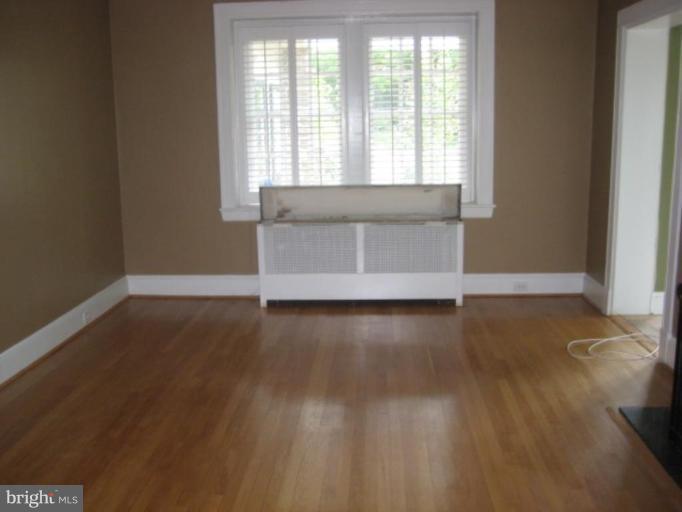 309 Wendover Road Baltimore, MD 21212 - Photo 9 of 23 Living Room #2