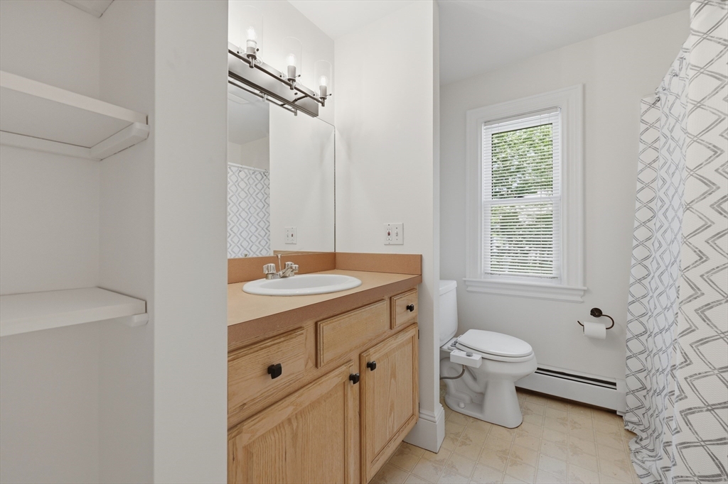 39 Beacon Street Amesbury, MA 01913 - Photo 32 of 41