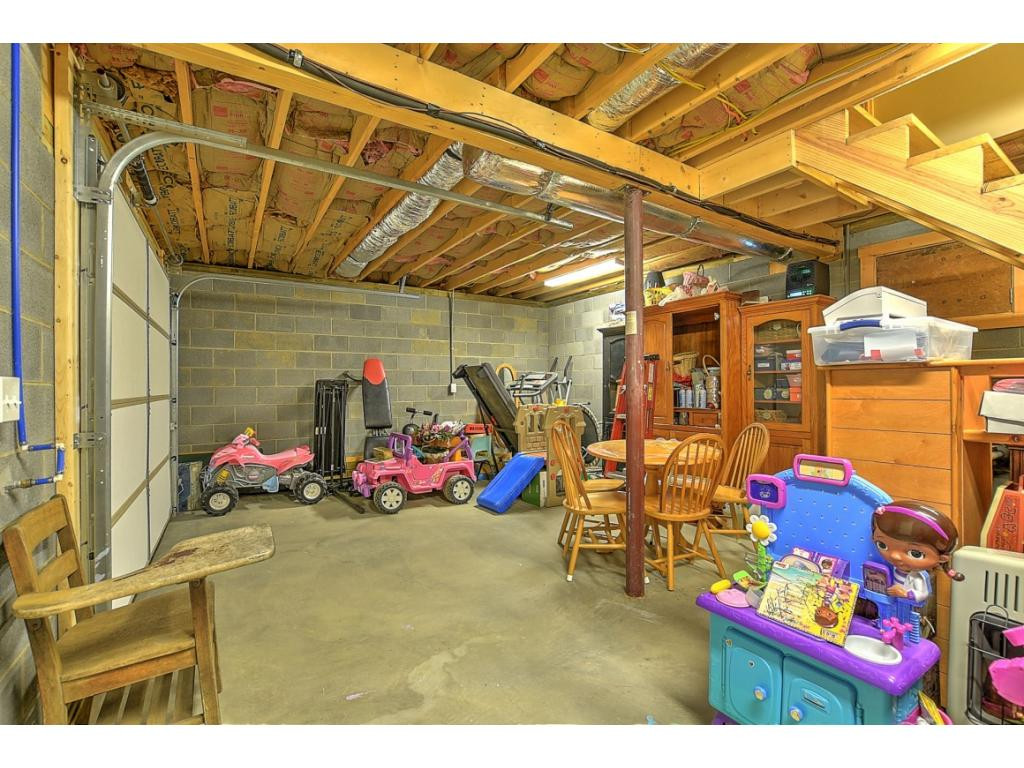 463 Doc Hawkins Road Greeneville, TN 37745 - Photo 21 of 36 Photo 21