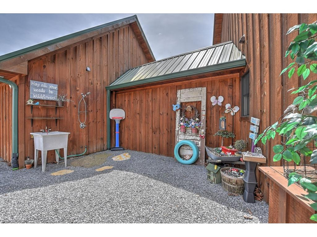 463 Doc Hawkins Road Greeneville, TN 37745 - Photo 24 of 36 Photo 24
