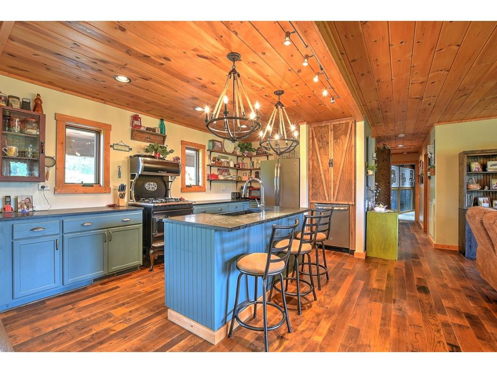 463 Doc Hawkins Road Greeneville, TN 37745 - Photo 8 of 36 Photo 8