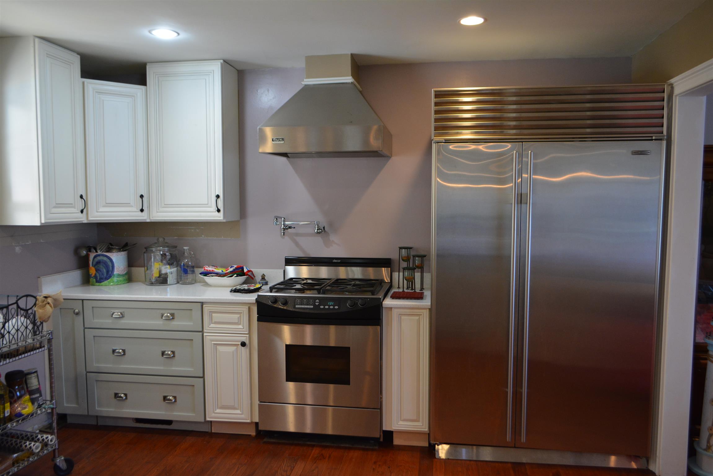 543 Rural Hill Road Nashville, TN 37217 - Photo 9 of 29 Gas grill and 2 ovens for your holiday cooking.