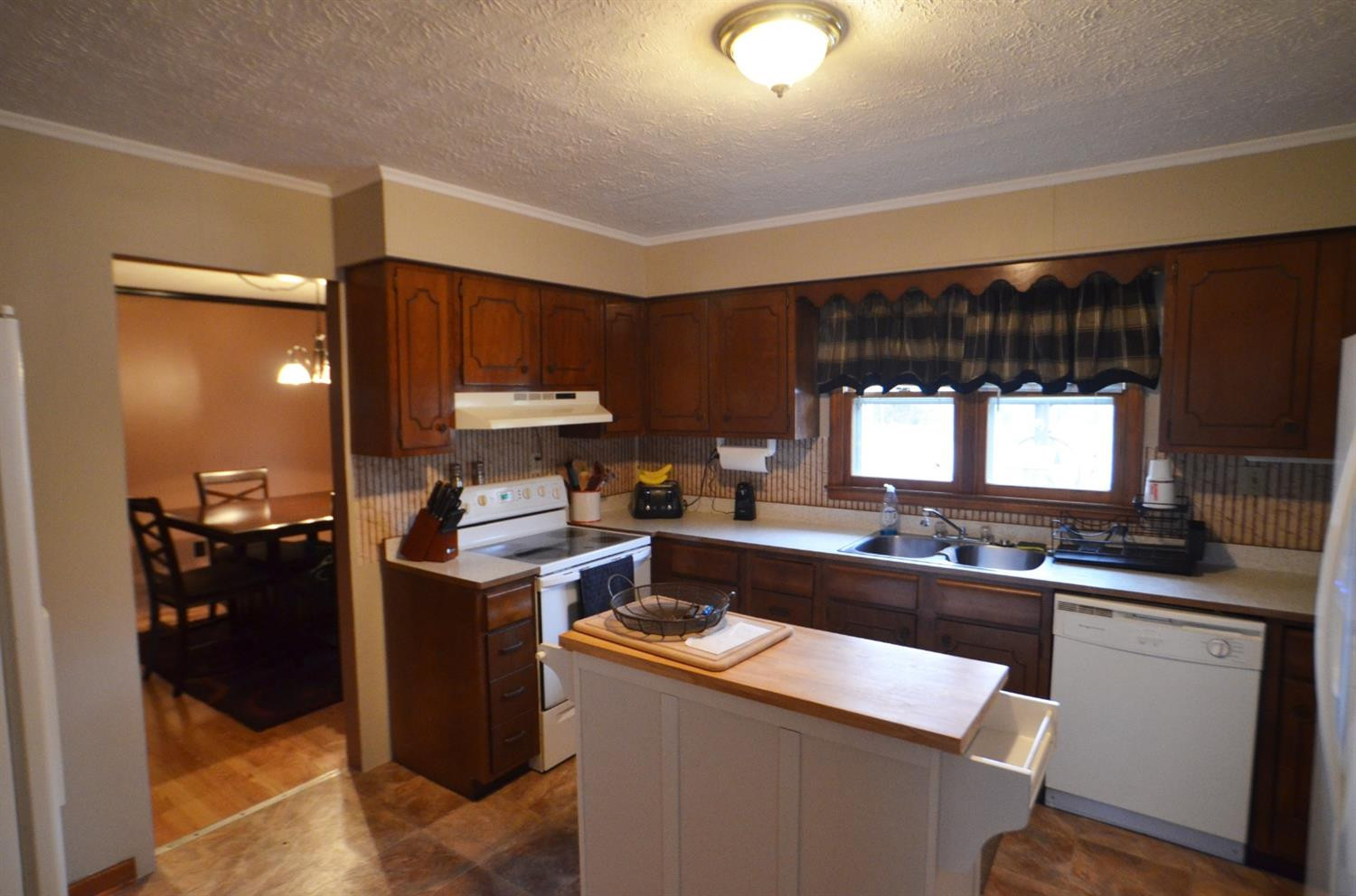 80 Overlook Road Irvine, KY 40336 - Photo 8 of 20 Super efficient kitchen!