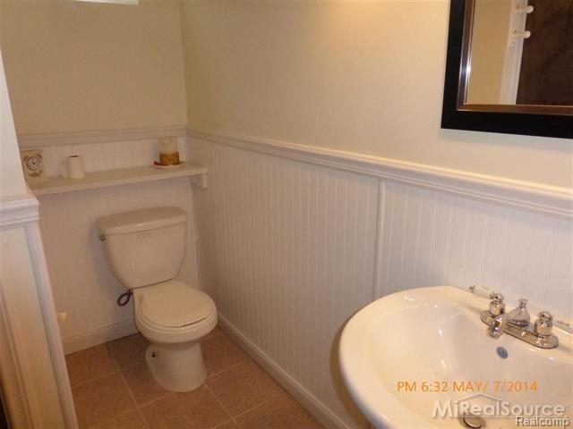 1826 Bournemouth Road Grosse Pointe, MI 48236 - Photo 13 of 13 14.jpg