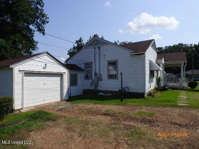 $105,000 | 802 Morgan Avenue, Natchez, MS 39120