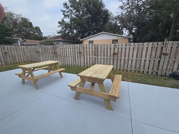 $3,400 | 8205 North 12th Street, Tampa, FL 33604