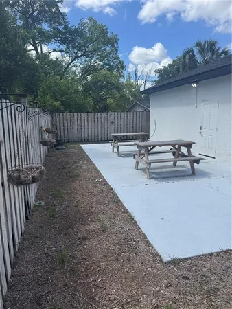 $3,400 | 8205 North 12th Street, Tampa, FL 33604