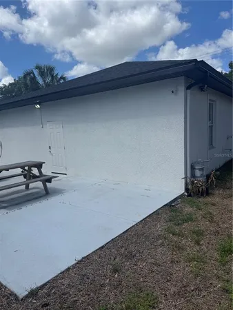 $3,400 | 8205 North 12th Street, Tampa, FL 33604