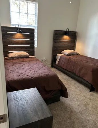 $3,400 | 8205 North 12th Street, Tampa, FL 33604