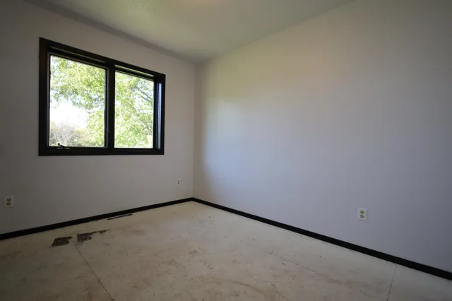 $158,000 | 33395 340th Avenue Southwest, Climax, MN 56523